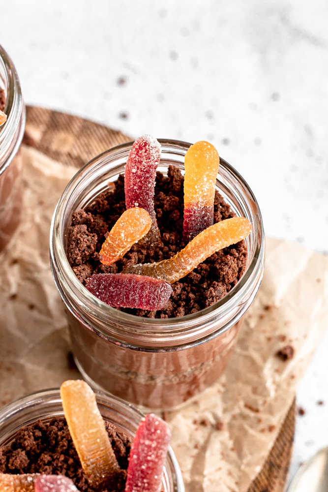 Healthy Dirt Cups (sugar free!)